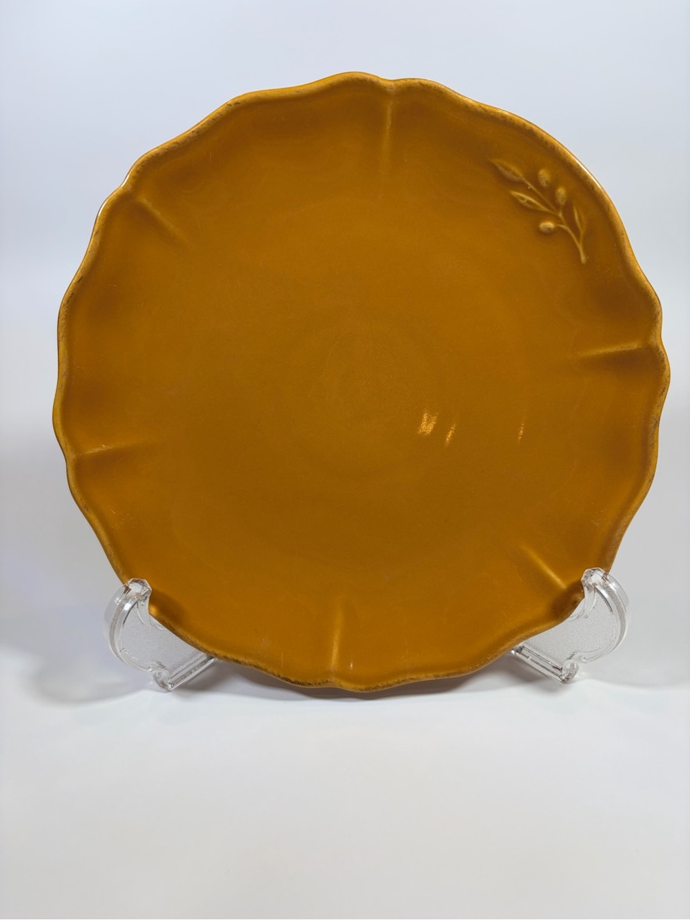 Crate&Barrel Scalloped Ceramic Plate in Mustard